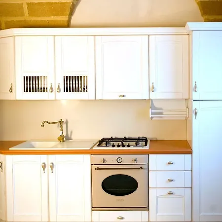 Beautiful Property In The Heart Of Apartment