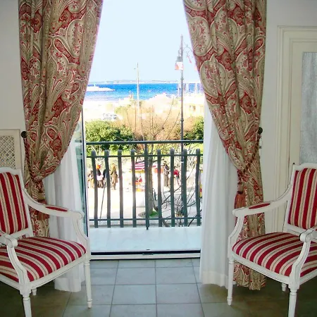 Apartment Beautiful Property In The Heart Of
